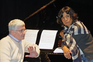 Paula Elgueta y Hernán Ramírez.
Grabación de Canciones de cuna.